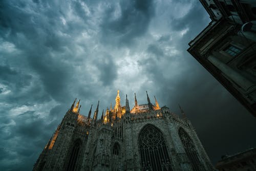 有关duomo di milano, 中世纪, 从下面的免费素材图片