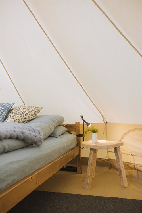 有关glamping, 垂直拍摄, 室内的免费素材图片