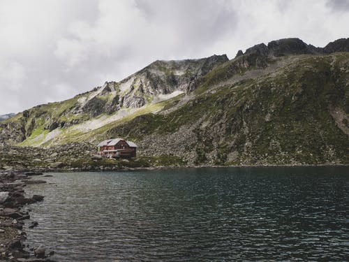 有关山, 山丘, 岩石形成的免费素材图片