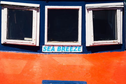 蓝色和橙色的木制窗框 · 免费素材图片