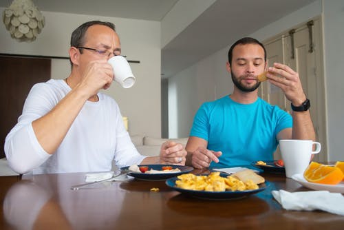 有关一起, 吃, 同志的免费素材图片