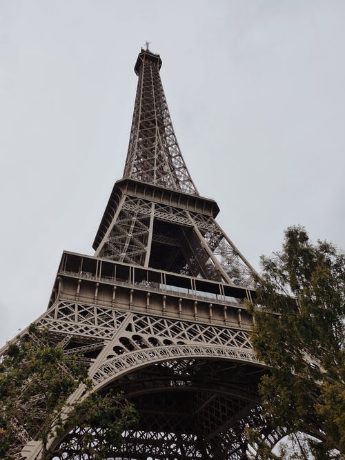 有关低角度拍攝, 地標, 巴黎的免费素材图片