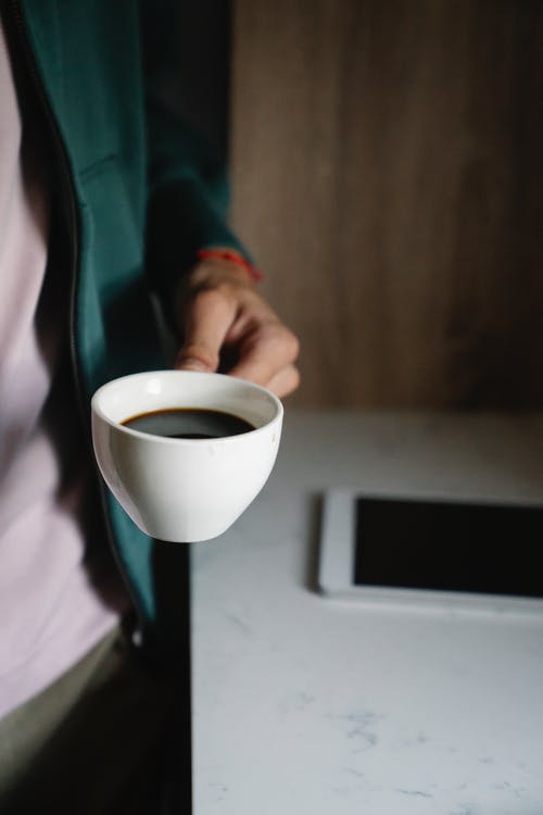 有关一杯咖啡, 咖啡因, 垂直拍摄的免费素材图片