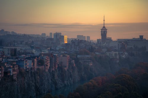 有关城市, 建筑, 悬崖的免费素材图片