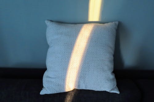 有关Throw Pillows, 光, 太阳光的免费素材图片