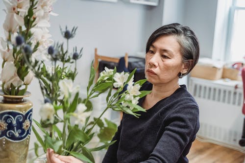 有关女人, 室内, 想像力的免费素材图片