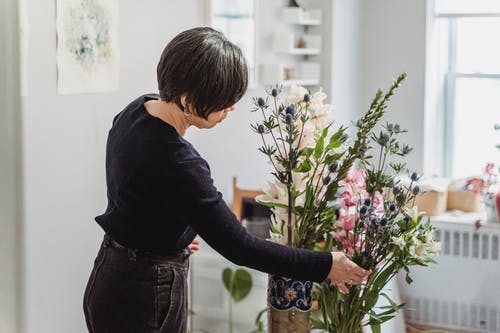 有关女人, 室内, 想像力的免费素材图片