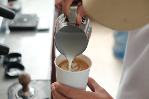 有关倾注, 卡布奇诺, 咖啡的免费素材图片