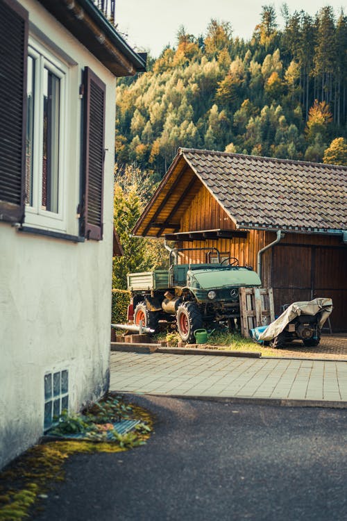 有关停, 小屋, 建筑外观的免费素材图片