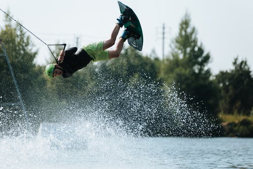 有关wakeboarder, 人, 健康的生活型态的免费素材图片