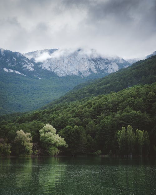 有关多云的, 山, 山峰的免费素材图片