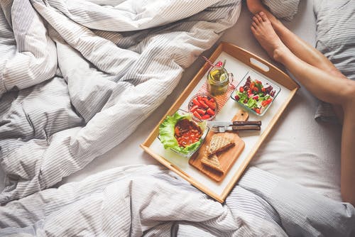 食品摄影早餐面包图 · 免费素材图片