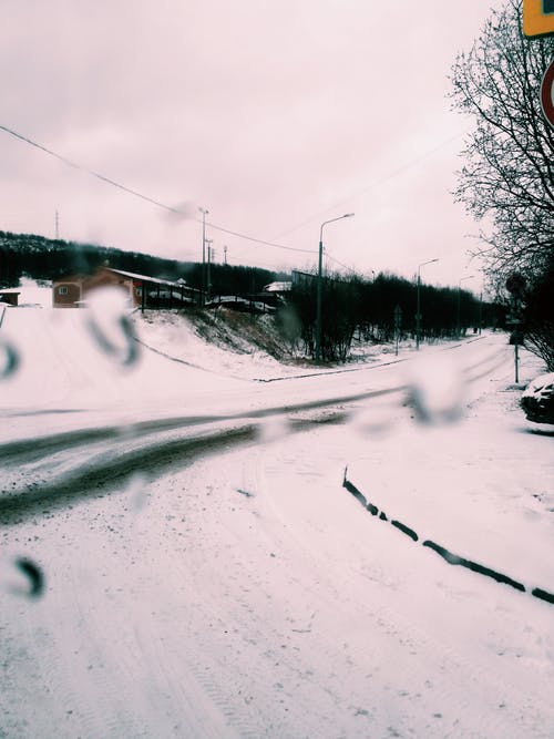 下雪天的路照片 · 免费素材图片