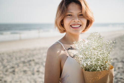 有关享受, 女人, 海滩的免费素材图片