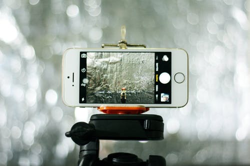 金iphone 5s已开启 · 免费素材图片