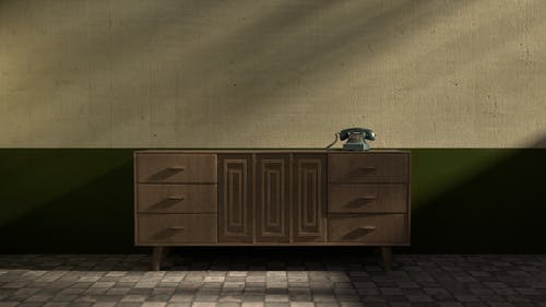 棕色木柜 · 免费素材图片