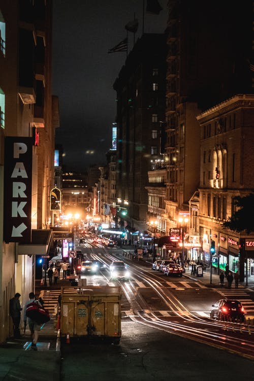街上的城市之光 · 免费素材图片