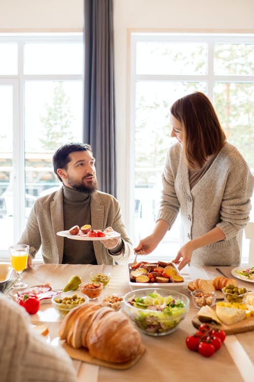 女人服务食物 · 免费素材图片