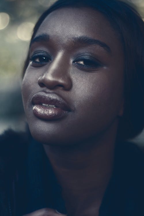 女人脸的倾斜镜头摄影 · 免费素材图片