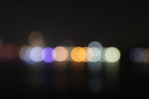 夜间模糊灯光摄影 · 免费素材图片