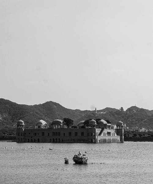 意大利科莫湖上的惊人宫殿 · 免费素材图片