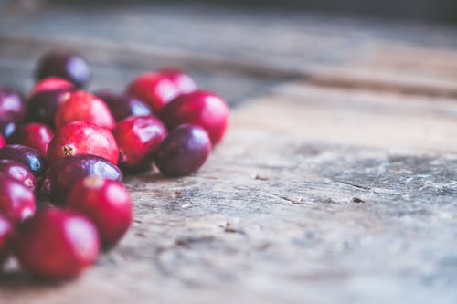 红色咖啡豆的特写照片 · 免费素材图片