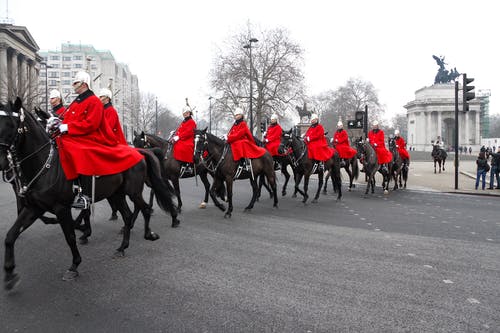 有关伦敦, 制服, 红色外套的免费素材图片