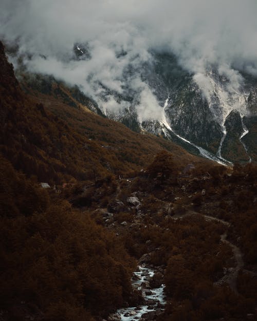 有关垂直拍摄, 天性, 山的免费素材图片