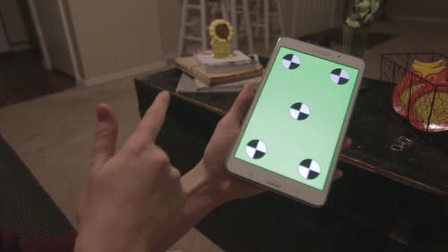 Android平板电脑滑动/滚动手势 · 免费素材视频