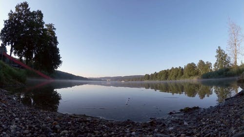 湖的延时录像 · 免费素材视频
