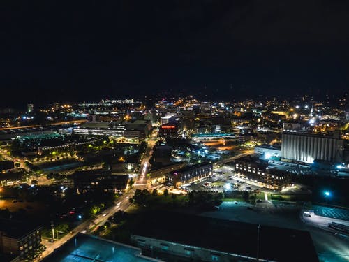 夜晚的城市 · 免费素材视频