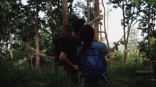 有关人,女人,徒步旅行的免费素材视频