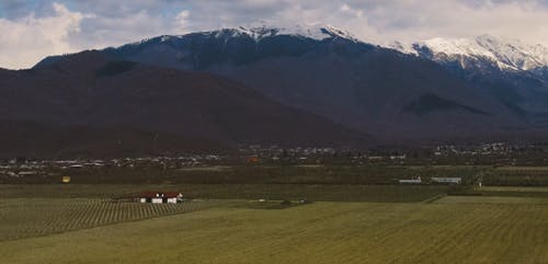 有关农业用地, 山背景, 户外的免费素材视频