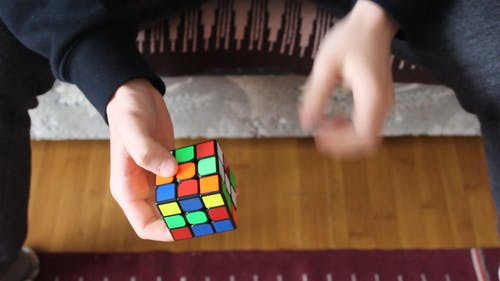 有关rubiks立方体, 手, 拼图的免费素材视频