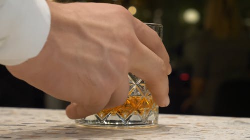 有关喝, 威士忌, 手的免费素材视频