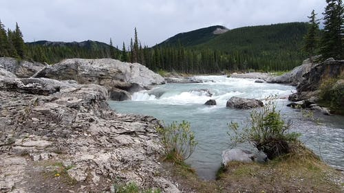 有关天性, 岩石, 水流动的免费素材视频