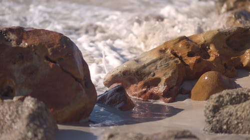 有关岩石, 岩石的, 岸边的免费素材视频