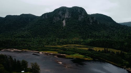 有关多云的, 天, 山的免费素材视频