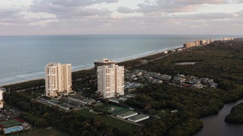 有关天空, 度假村, 建筑的免费素材视频