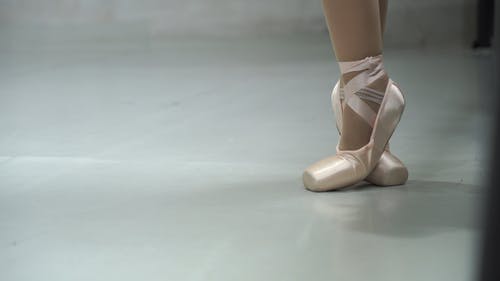 练芭蕾舞的人 · 免费素材视频