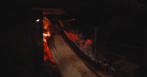 有关大火, 柴火, 漆黑的免费素材视频