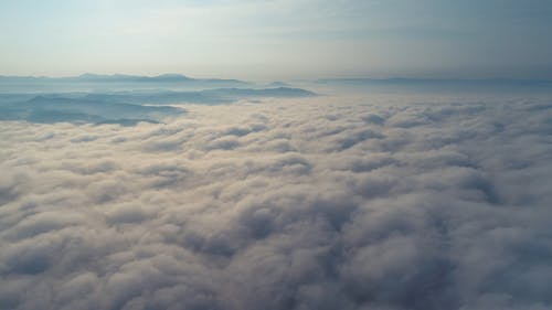 有关在云层之上, 山峰, 无人机视频的免费素材视频