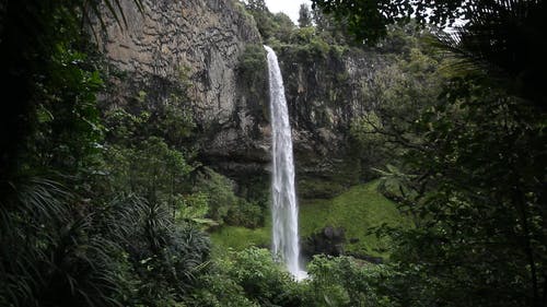 有关倾注, 天性, 岩石峭壁的免费素材视频