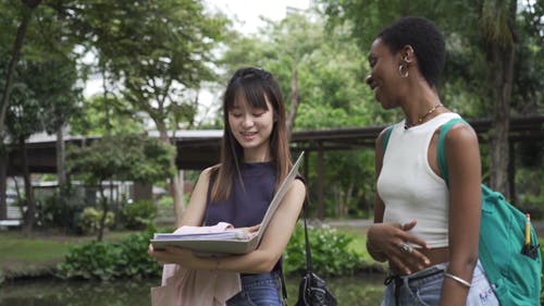 有关女性, 户外, 步行的免费素材视频