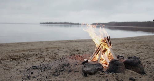 有关水体, 海滩, 火的免费素材视频