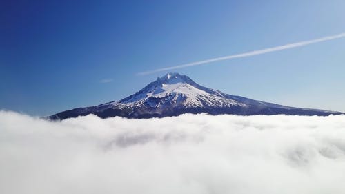 有关在云层之上, 天性, 安装罩的免费素材视频