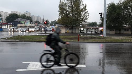 有关后雨, 巷道, 建筑的免费素材视频