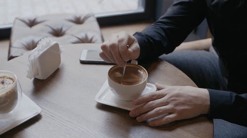 有关一杯咖啡, 卡布奇诺, 咖啡的免费素材视频