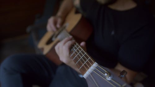 有关人, 吉他, 弦乐器的免费素材视频