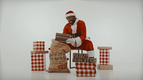 有关圣诞假期, 圣诞老人衣服, 坐的免费素材视频
